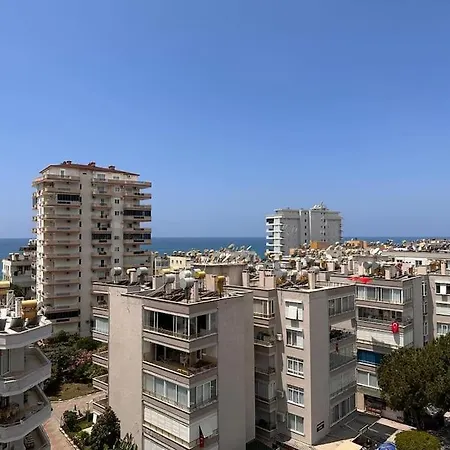 아파트 Deniz Manzarali Havuzlu