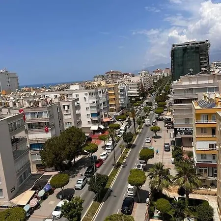 Deniz Manzarali Havuzlu 아파트 알란야